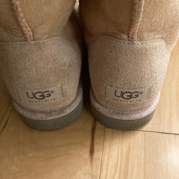 Pink Uggs - Picture 3 of 5